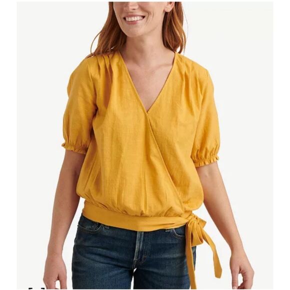 Lucky Brand textured wrap top Medium - Picture 2 of 6